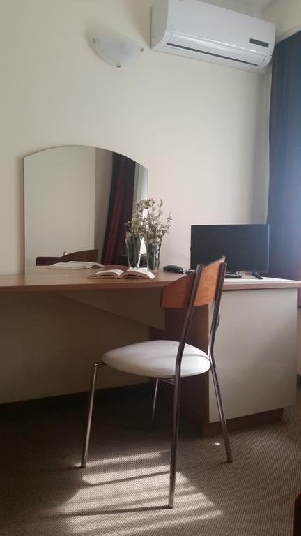 Hotel Of Bulgarian Academy Of Sciences Sofia Bagian luar foto