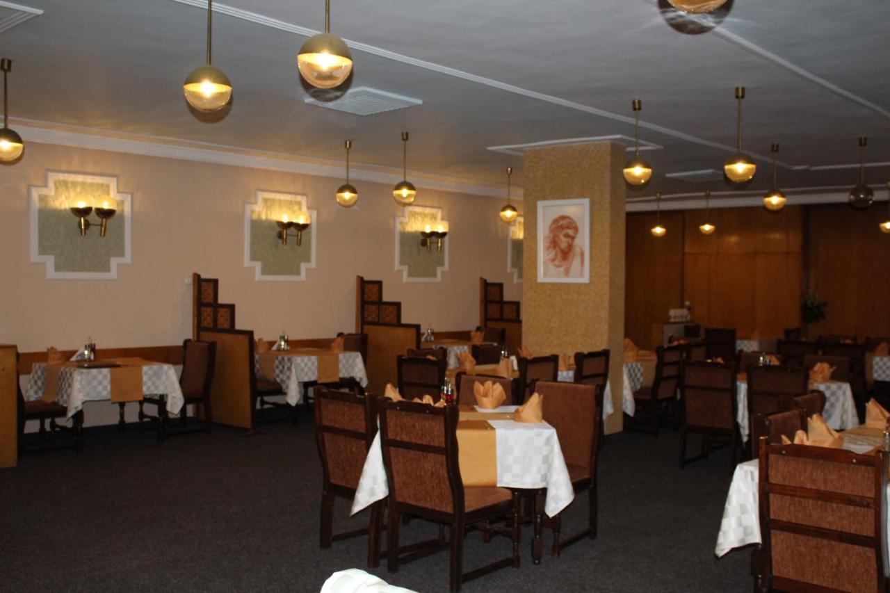 Hotel Of Bulgarian Academy Of Sciences Sofia Bagian luar foto