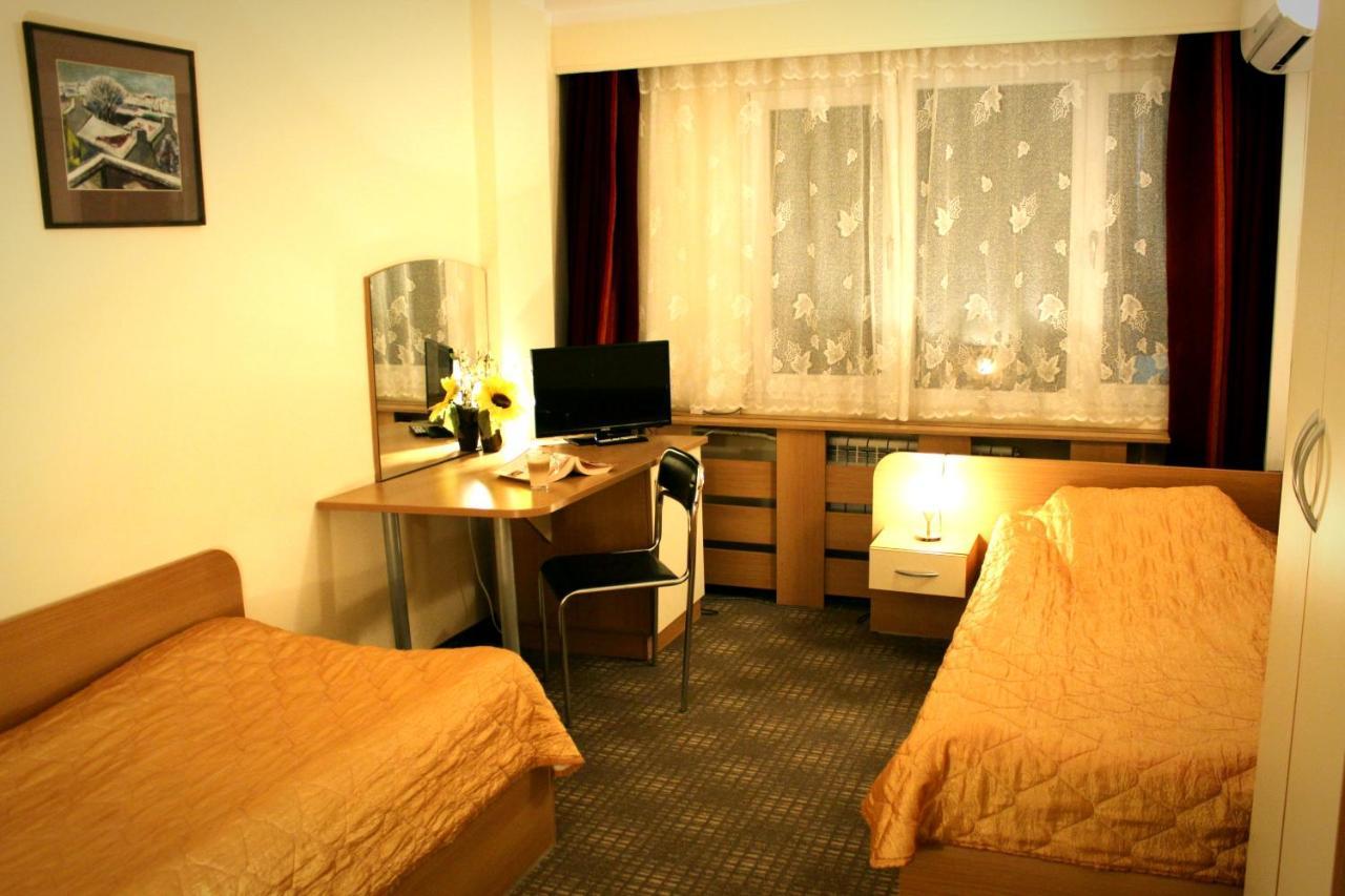 Hotel Of Bulgarian Academy Of Sciences Sofia Bagian luar foto